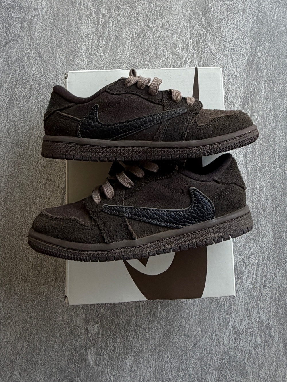 Jordan 1 retro low OG SP Travis Scott velvet brown sneakers 10c